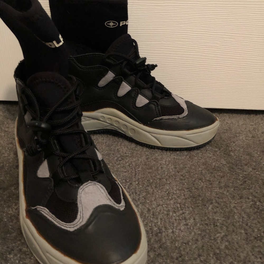 Polaris water sneakers